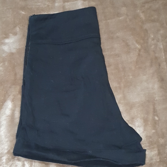 Short - Picture 2 of 3